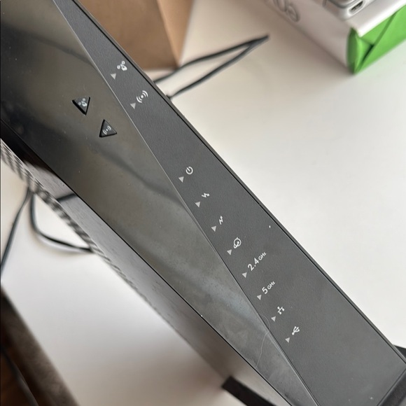 NETGEAR Dual Broadband 5G Router - Picture 4 of 7
